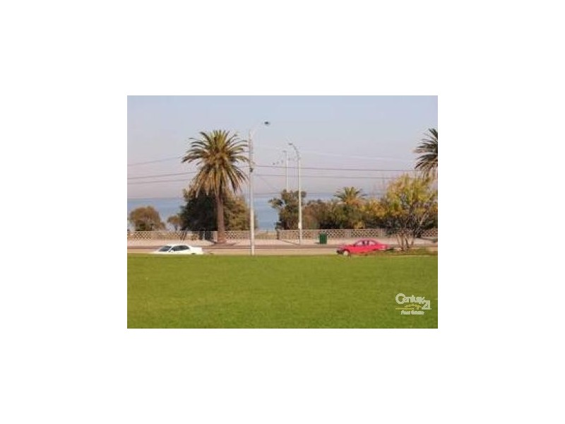 3/4 Alfred Square, St Kilda VIC 3182