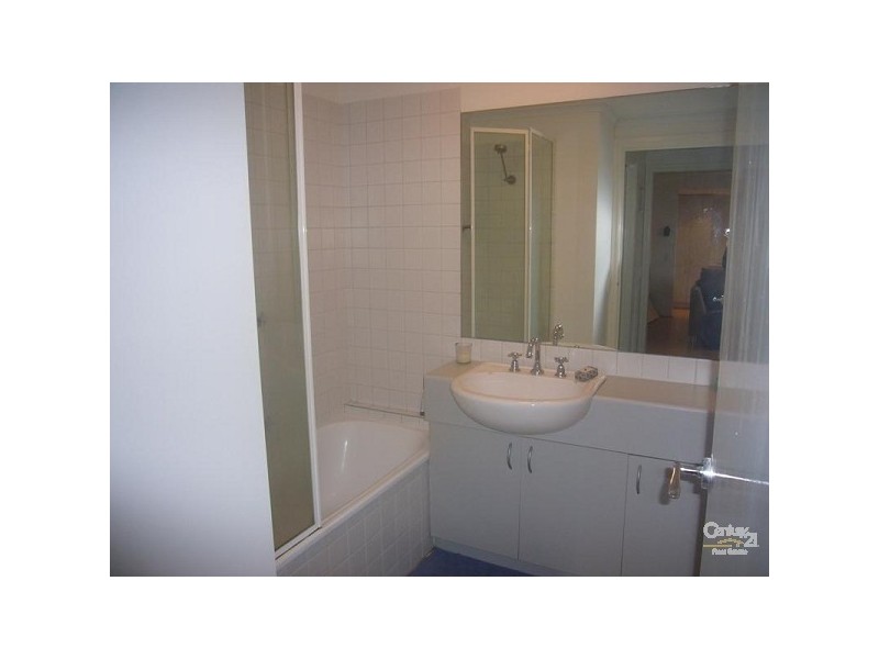 2/194 Alma Road, St Kilda East VIC 3183