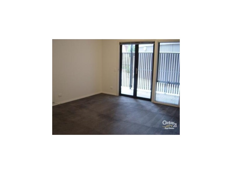 2/194 Alma Road, St Kilda East VIC 3183