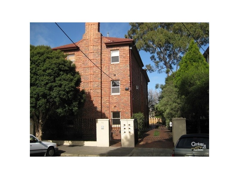2/73 Pakington Street, St Kilda VIC 3182