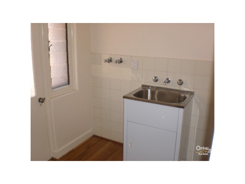 3 Oulton Street, Caulfield North VIC 3161