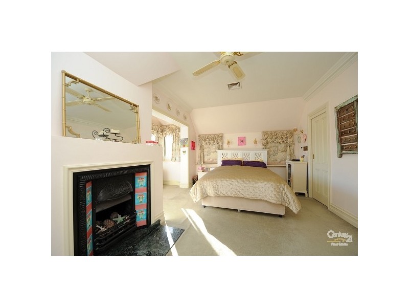 5 Sidwell Avenue, St Kilda East VIC 3183