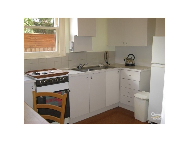 2/73 Pakington Street, St Kilda VIC 3182