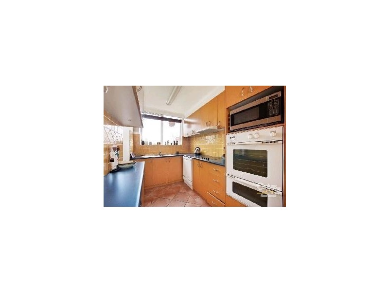 8/1-3 Graylings Ave, St Kilda East VIC 3183