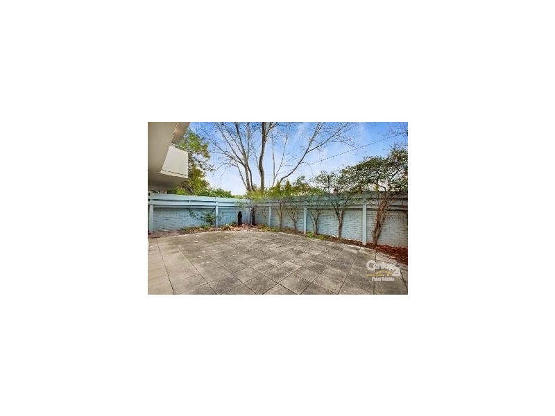 8/1-3 Graylings Ave, St Kilda East VIC 3183