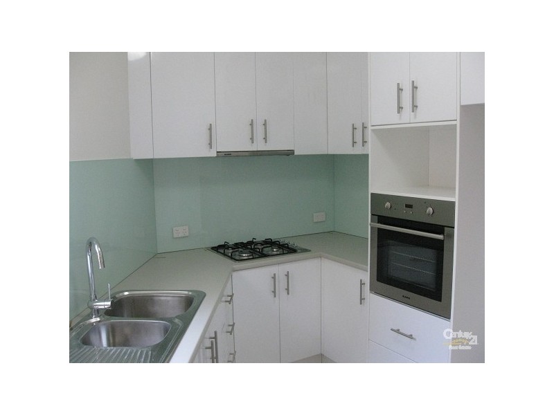 2/6 Raith Court, St Kilda East VIC 3183