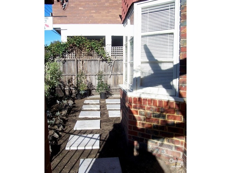 1/33 Greeves Street, St Kilda VIC 3182