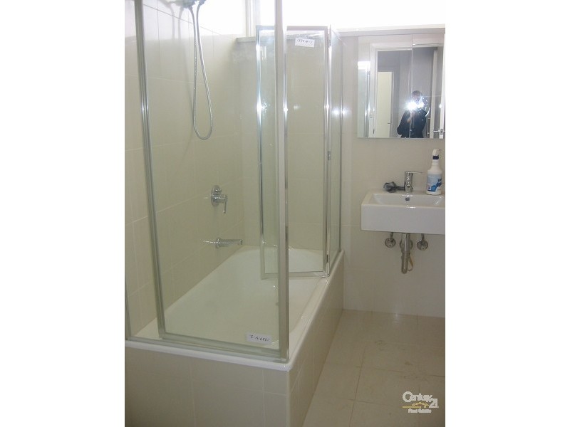 7/13 Hartpury Avenue, Elwood VIC 3184