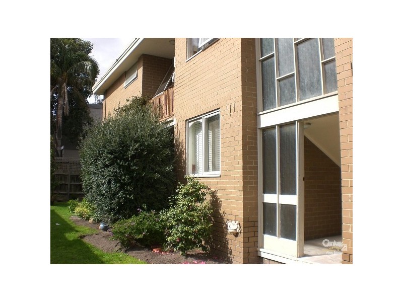 2/12 Beavis Street, Elsternwick VIC 3185