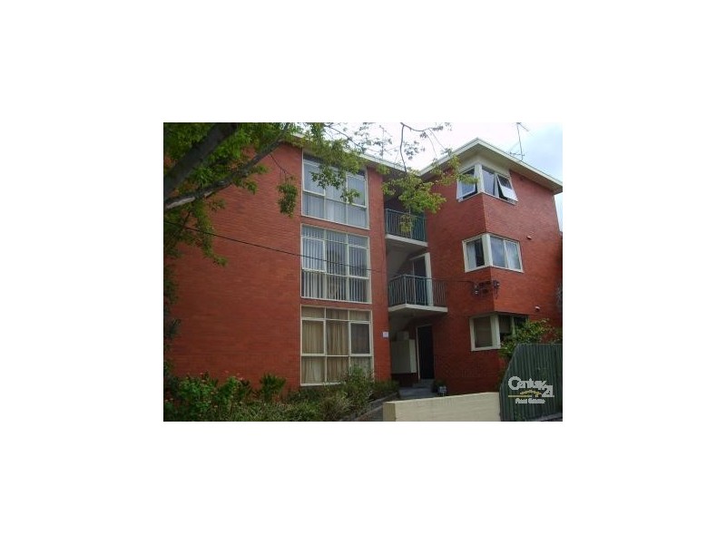 10/1 Fiona Court, St Kilda VIC 3182