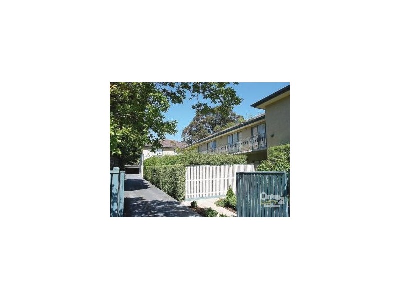 8/50 Lillimur Road, Ormond VIC 3204