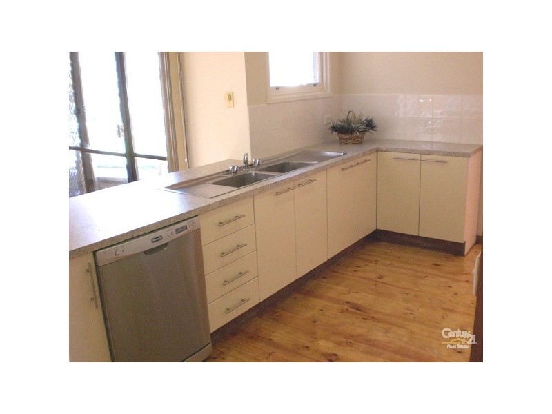 23 Emma Street, Caulfield South VIC 3162