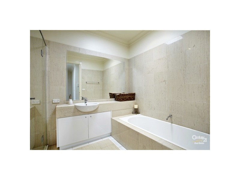 786 Hampton Street, Brighton VIC 3186