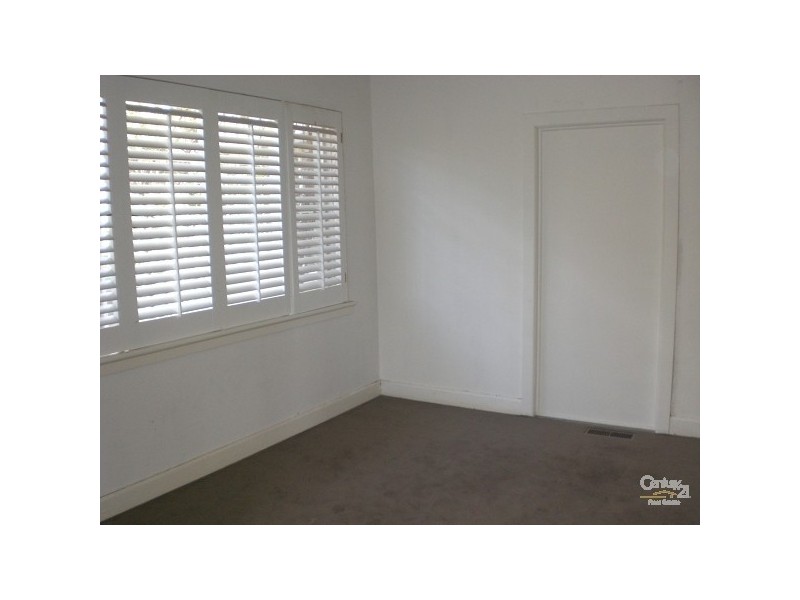 1/27 Denman Ave, St Kilda East VIC 3183