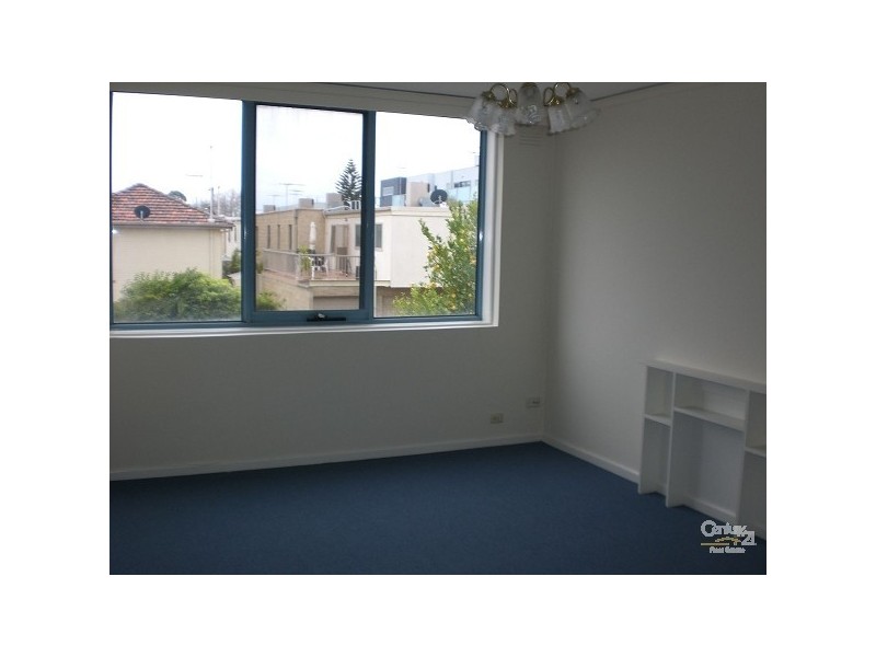 8/66 Grosvenor Street, St Kilda East VIC 3183