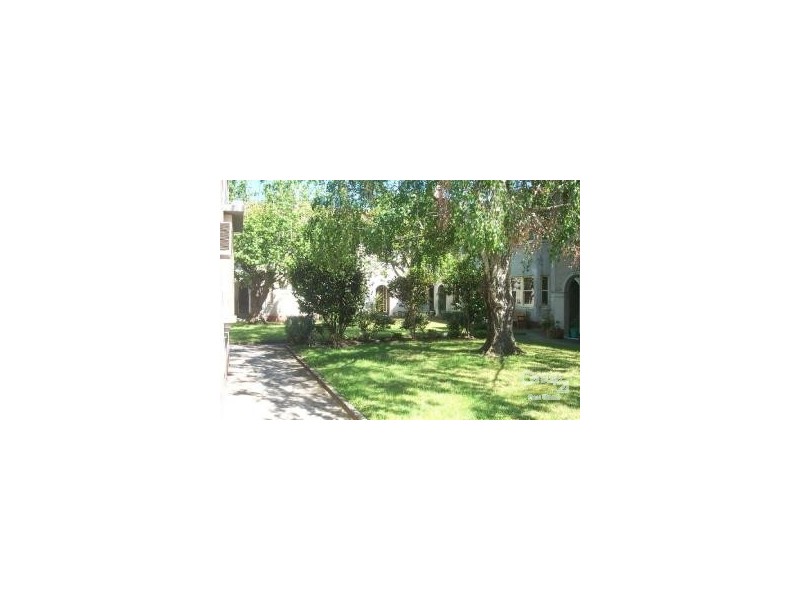 6/2B Hawsleigh Avenue, St Kilda East VIC 3183