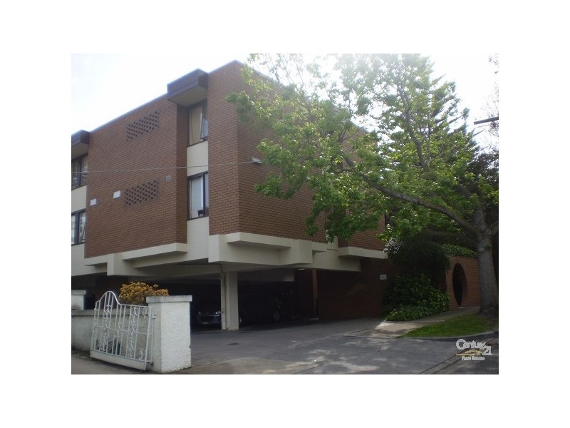 11/8 Mooltan Avenue, St Kilda East VIC 3183