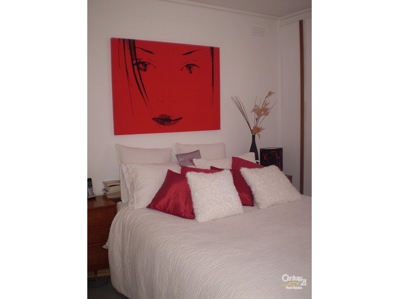 11/8 Mooltan Avenue, St Kilda East VIC 3183