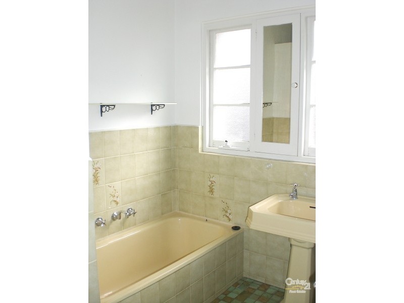 1/27 Denman Avenue, St Kilda East VIC 3183