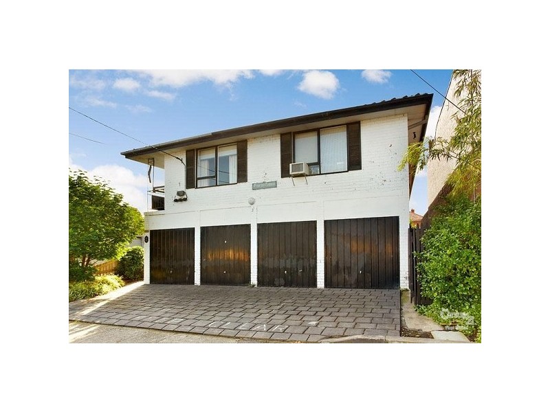 3/2 Gourlay Street, St Kilda East VIC 3183