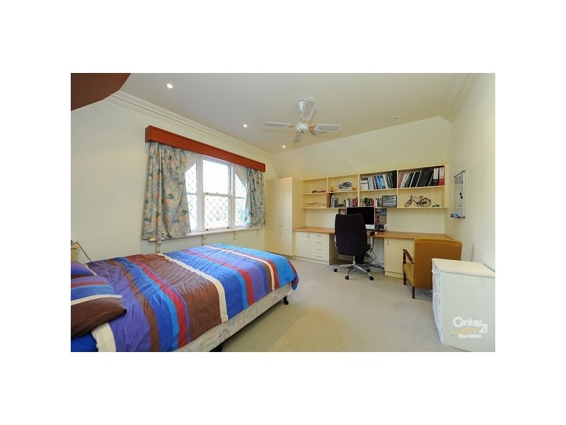 5 Sidwell Avenue, St Kilda East VIC 3183