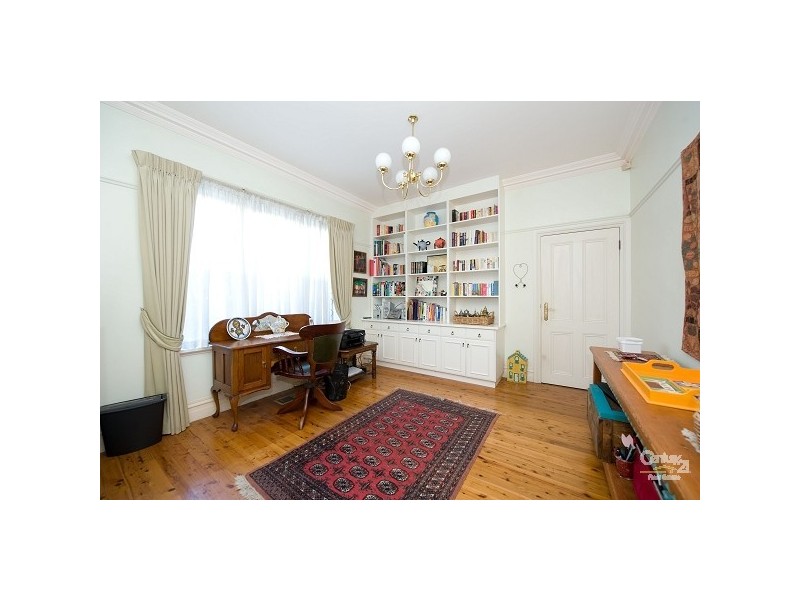 5 Sidwell Avenue, St Kilda East VIC 3183