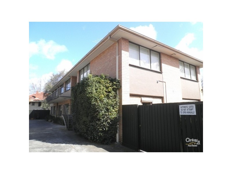 2/11 Southey Street, Elwood VIC 3184