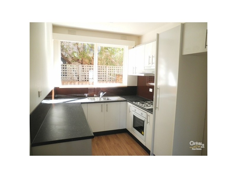 2/11 Southey Street, Elwood VIC 3184