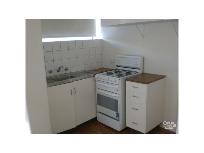 13/6 Poplar Grove, Carnegie VIC 3163