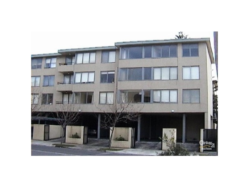 9/2A Robe Street, St Kilda VIC 3182