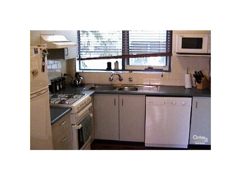 9/2A Robe Street, St Kilda VIC 3182