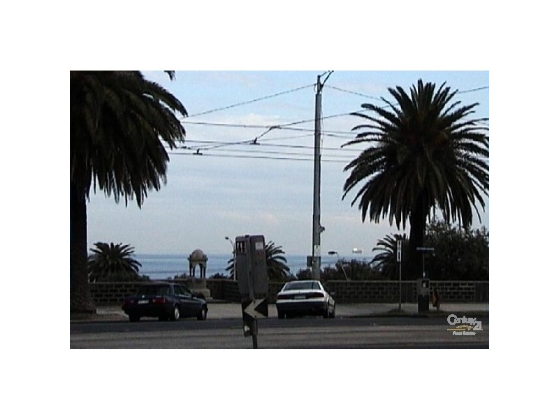 9/2A Robe Street, St Kilda VIC 3182