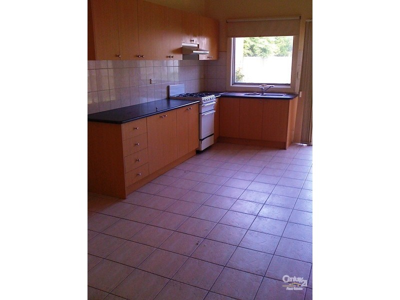 22 Hawsleigh Avenue, St Kilda East VIC 3183