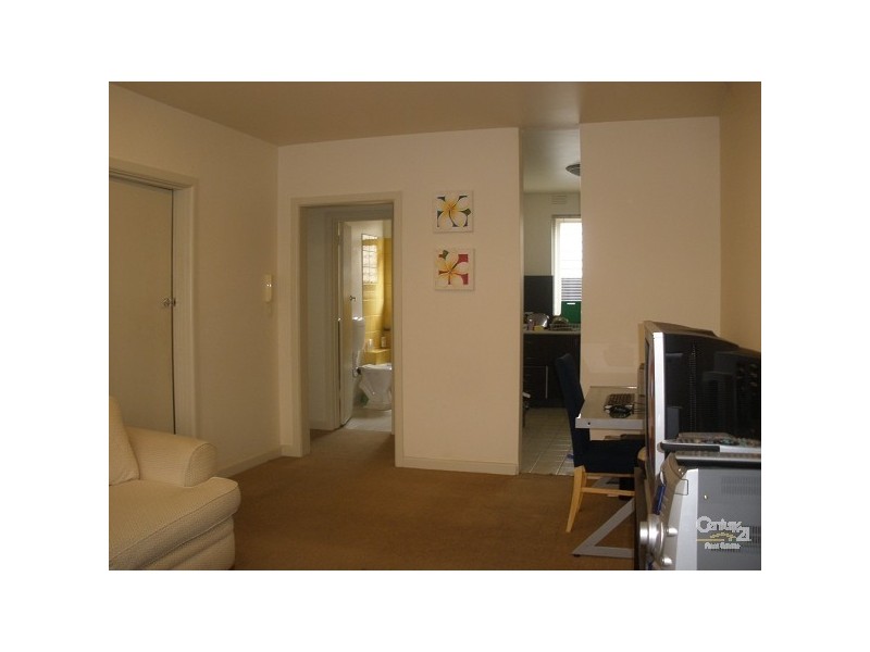 2/20 Blenheim Street, St Kilda East VIC 3183