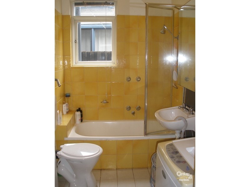 2/20 Blenheim Street, St Kilda East VIC 3183