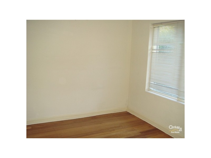 1/50 Lillimur Road, Ormond VIC 3204