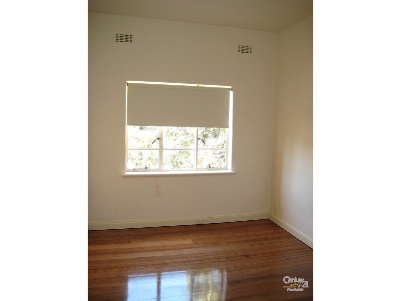 12/21 Mitford Street, St Kilda VIC 3182