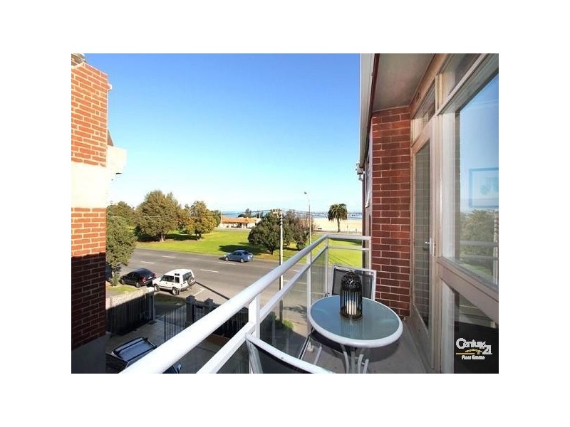 14/323 Beaconsfield Parade, St Kilda West VIC 3182