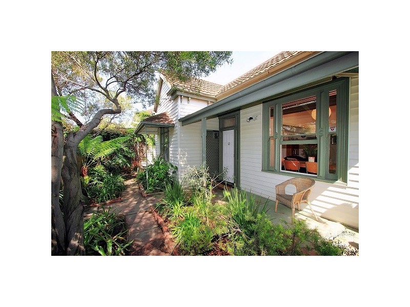 17 Marlborough Street, St Kilda East VIC 3183