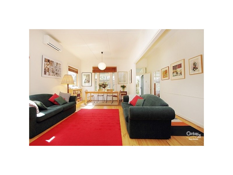 17 Marlborough Street, St Kilda East VIC 3183