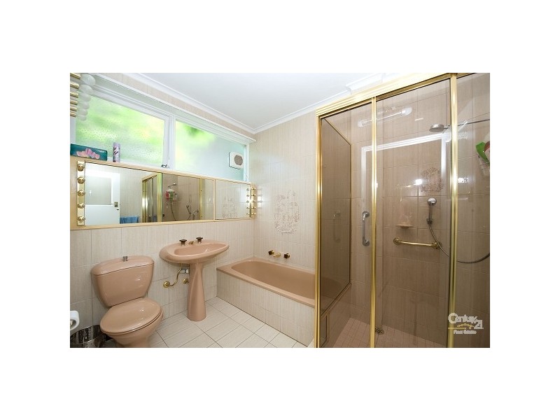 1/156 Orrong Road, enter from Nyora Gve, Caulfield North VIC 3161