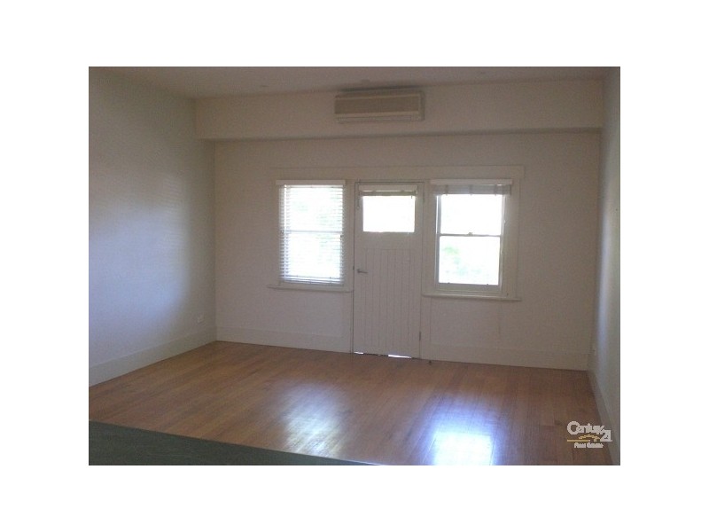 1/304 Carlisle Street, St Kilda East VIC 3183