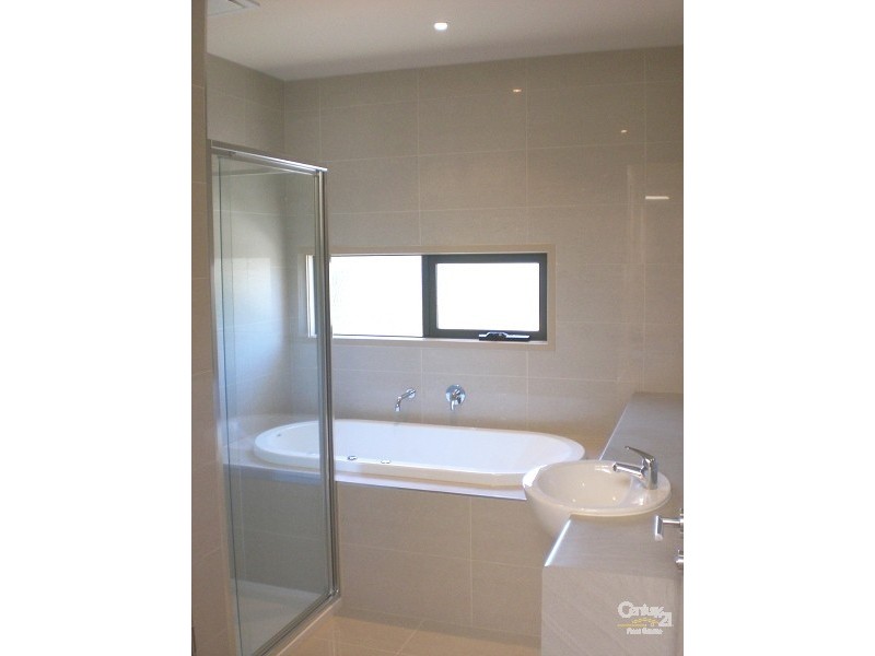 29b McHenry Street, St Kilda East VIC 3183