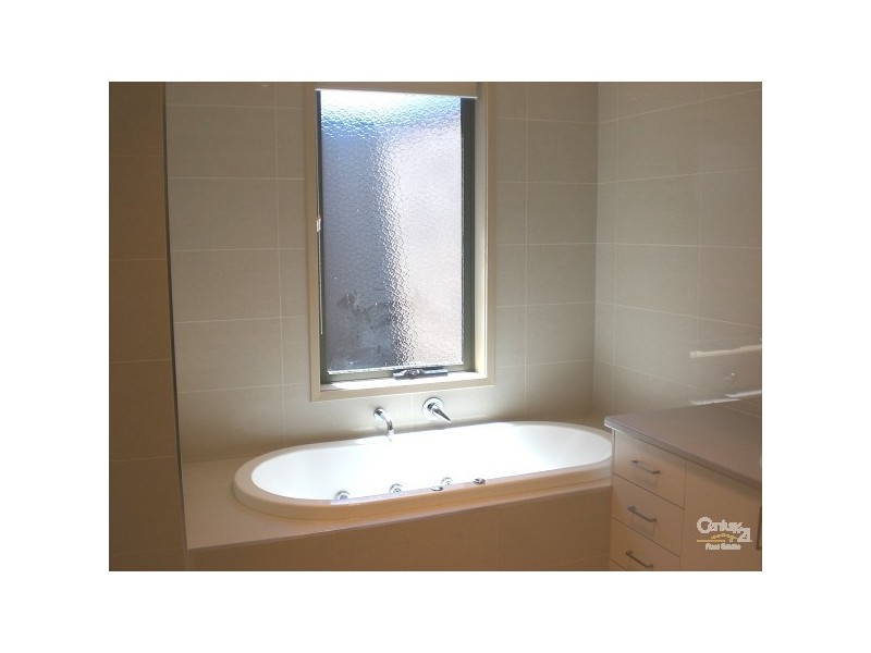 29b McHenry Street, St Kilda East VIC 3183