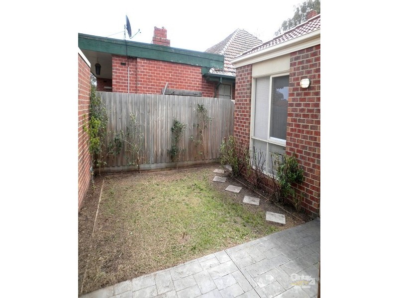 1/1270 Dandenong Road, Murrumbeena VIC 3163