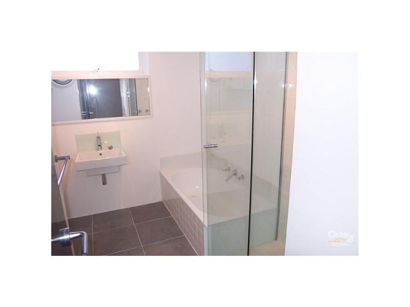 1/750 Inkerman Road, Caulfield North VIC 3161