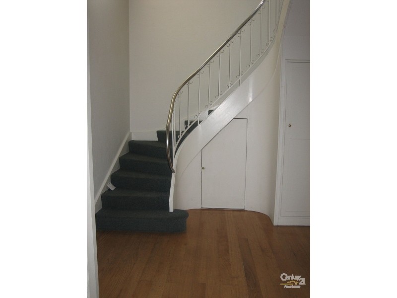 2/50 Balaclava Road, St Kilda East VIC 3183