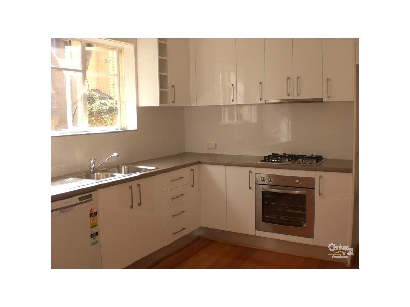 3/129 Kambrook Road, Caulfield North VIC 3161