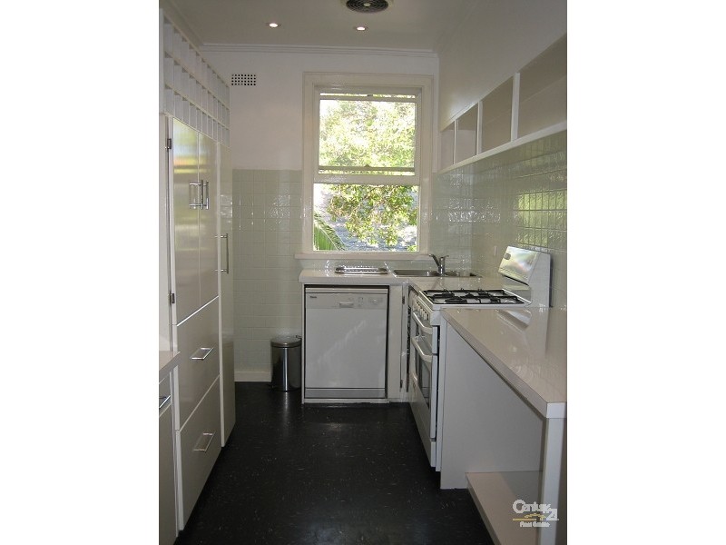 4/136 Alma Road, St Kilda East VIC 3183