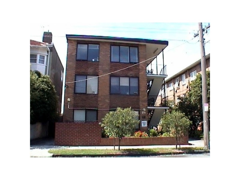 1/27 Robe Street, St Kilda VIC 3182